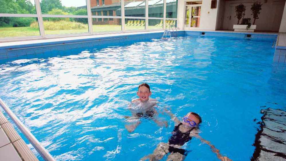 DÜNENHOF Schwimmbad Kinder DÜNENHOF Schwimmbad Kinder